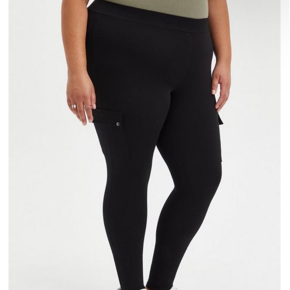 Torrid Signature waist premium ponte legging with faux cargo pocket